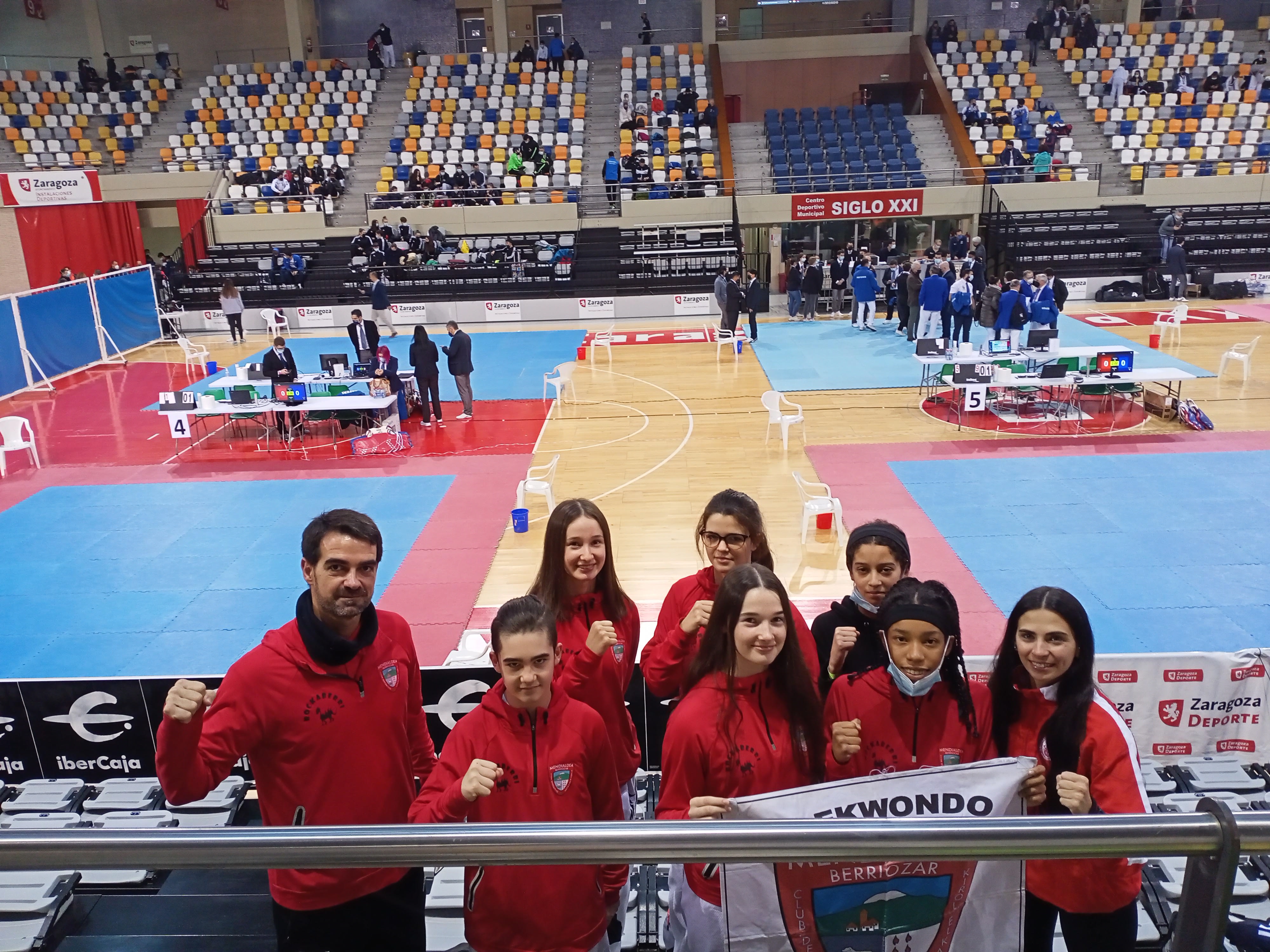 Los clubes navarros no paran .....